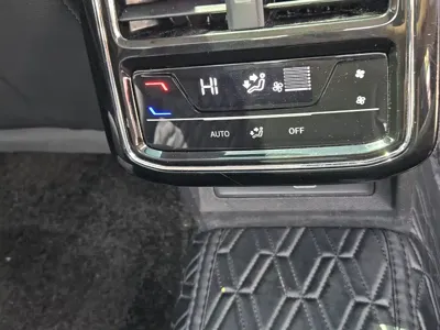 Volkswagen Passat 2021, 70000 км, за 95800 CNY - фото 9