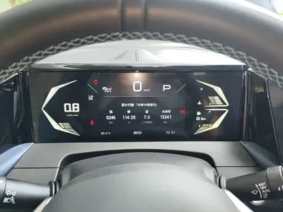 GAC Motor Trumpchi GS3 2023, 12200 км, за 58200 CNY - фото 12