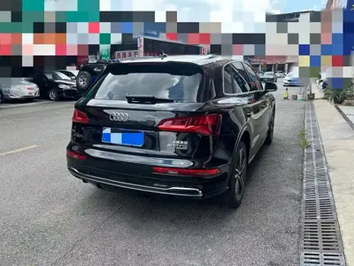 Audi Q5L 2020, 170000 км, за 118000 CNY