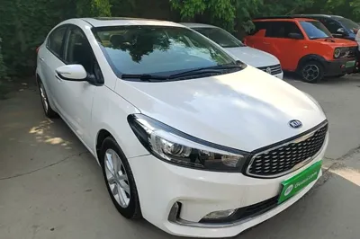 Kia K3 2016, 47400 км, за 47585.78 CNY - фото 12