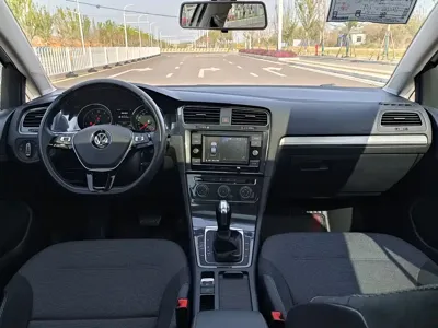 Volkswagen Golf 2018, 83000 км, за 55800 CNY - фото 14