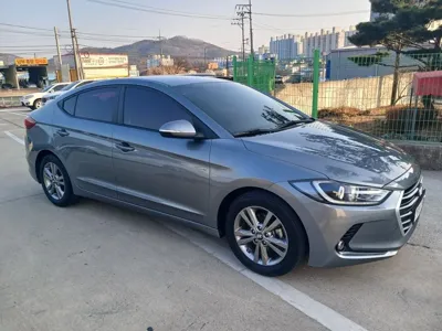 Hyundai Avante 2016, 120927 км, за 9900000 KRW