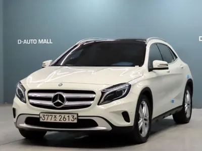 Mercedes-Benz GLA-Class · 2017 год