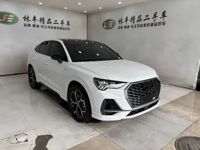Audi Q3 Sportback 2025, 3000 км, за 151800 CNY