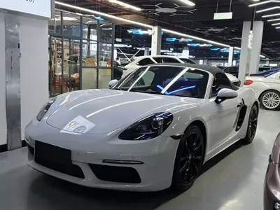Porsche 718 · 2018 год