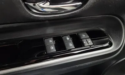 Toyota Prius 2019, 103005 км, за 11100000 KRW - фото 31