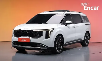 Kia Canival · 2025 год