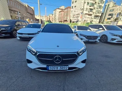 Mercedes-Benz E-Class · 2025 год