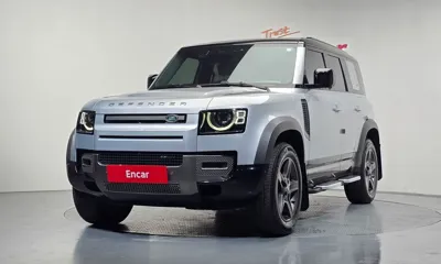 Land Rover Defender · 2023 год