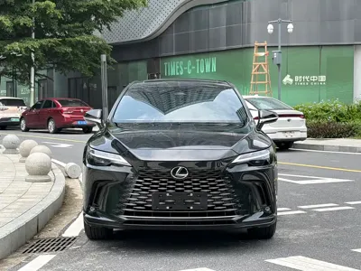 Lexus RX 2025, 20000 км, за 348800 CNY