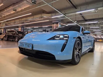 Porsche Taycan · 2021 год