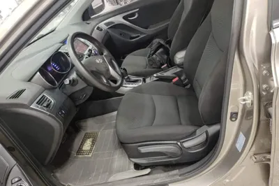 Hyundai Elantra (5th Generation 2015, 25800 км, за 44404.34 CNY - фото 17