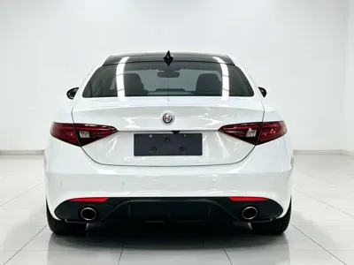 Alfa Romeo Giulia 2017, 49000 км, за 48000 CNY - фото 11