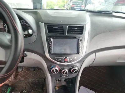 Hyundai Verna 2015, 92800 км, за 16299 CNY - фото 13