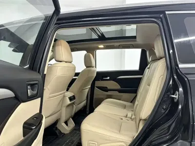 Toyota Highlander 2019, 112000 км, за 108000 CNY - фото 6