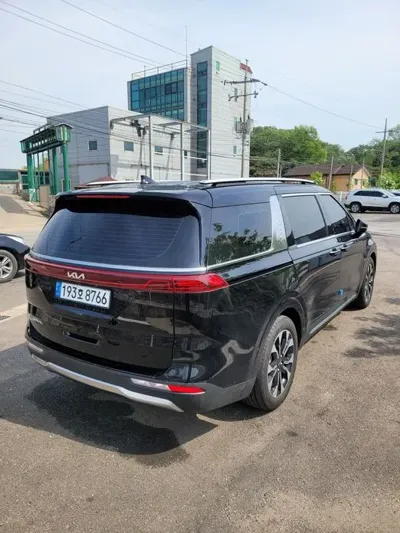 Kia Canival 2023, 120500 км, за 16200000 KRW