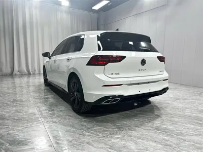 Volkswagen Golf 2022, 30000 км, за 137800 CNY - фото 4