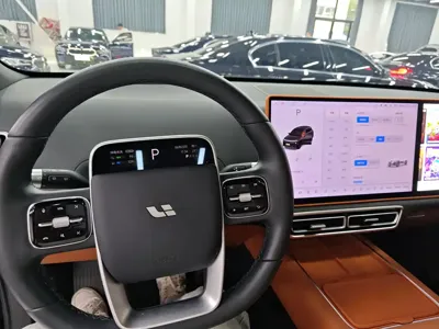 Li Auto Li L6 2024, 50000 км, за 168000 CNY - фото 8