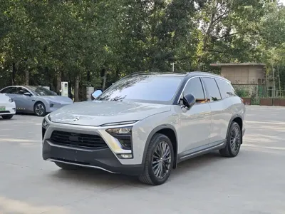 Nio ES8 · 2019 год