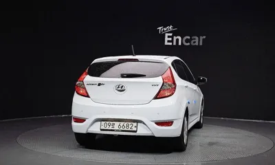 Hyundai Accent 2017, 108722 км, за 6900000 KRW - фото 4