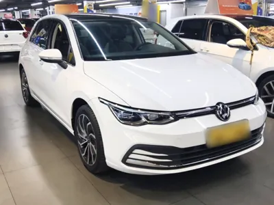 Volkswagen Golf 2023, 37300 км, за 104986.49 CNY - фото 3
