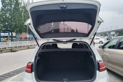 Volkswagen Golf 2015, 108200 км, за 47048.75 CNY - фото 22
