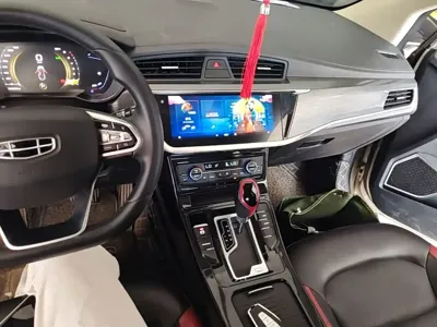 Geely Emgrand GS 2020, 70600 км, за 32700 CNY - фото 10