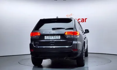 Jeep Cherokee 2019, 113389 км, за 15900000 KRW