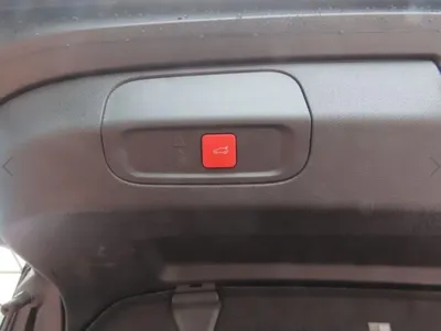 Peugeot 408 2024, 68813 км, за 32500000 KRW - фото 6