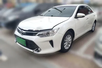 Toyota Camry · 2016 год