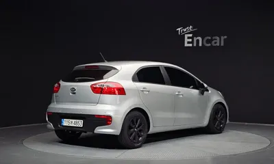 Kia Pride 2017, 188161 км, за 4900000 KRW