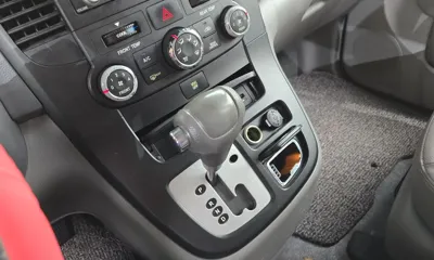 Kia Canival 2014, 184662 км, за 4800000 KRW - фото 9