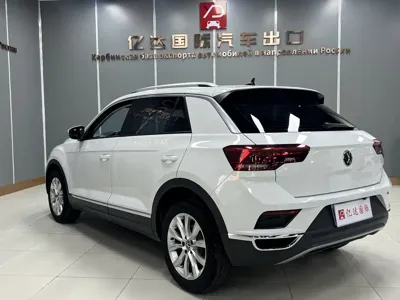 Volkswagen T-Roc 2022, 18000 км, за 113800 CNY