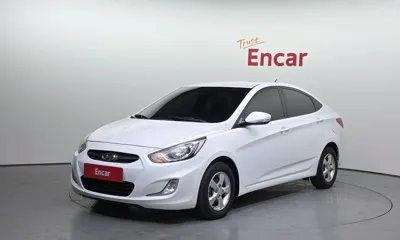 Hyundai Accent · 2012 год