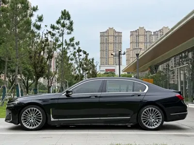 BMW 7 Series 2020, 110000 км, за 289800 CNY - фото 17