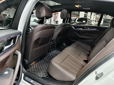 BMW 5 Series 2019, 88000 км, за 115200 CNY - фото 9