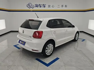 Volkswagen Polo 2016, 78700 км, за 30800 CNY