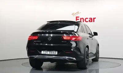 Mercedes-Benz GLE-Class 2017, 129246 км, за 33000000 KRW