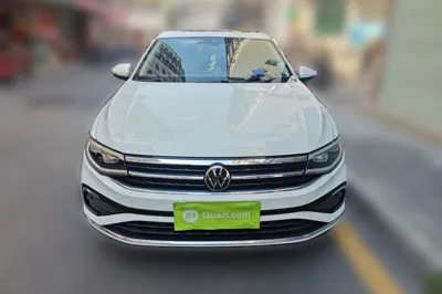 Volkswagen Bora 2023, 16000 км, за 109977.55 CNY