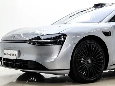 享界 享界S9T 2026, 100 км, за 315800 CNY