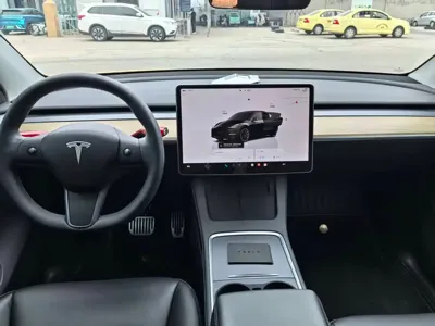 Tesla Model Y 2023, 62000 км, за 159800 CNY - фото 3