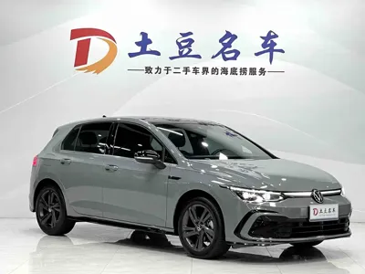 Volkswagen Golf 2022, 30600 км, за 153800 CNY - фото 3