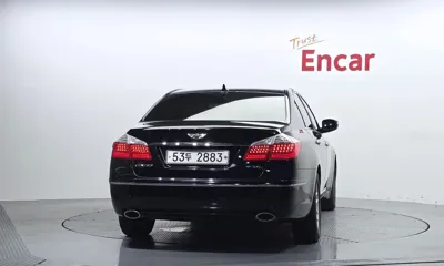 Hyundai Genesis 2010, 103547 км, за 4900000 KRW