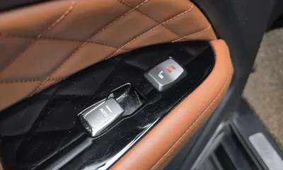 KG_Mobility_Ssangyong Rexton 2018, 214926 км, за 10900000 KRW - фото 18