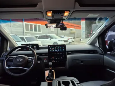 Hyundai Staria 2025, 8400 км, за 99990000 KRW - фото 6