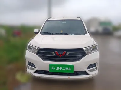Wuling Hongguang 2018, 28200 км, за 33815.19 CNY