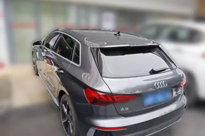 Audi A3 2023, 11400 км, за 154089.57 CNY