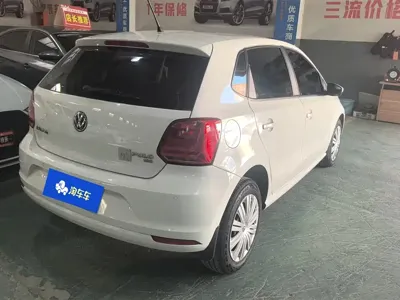Volkswagen Polo 2018, 80000 км, за 40900 CNY - фото 3