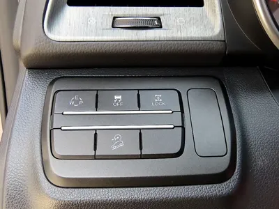 KG_Mobility_Ssangyong TIBOLI 2019, 143868 км, за 7200000 KRW - фото 13