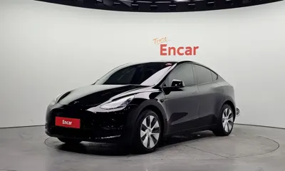 Tesla Model Y · 2021 год